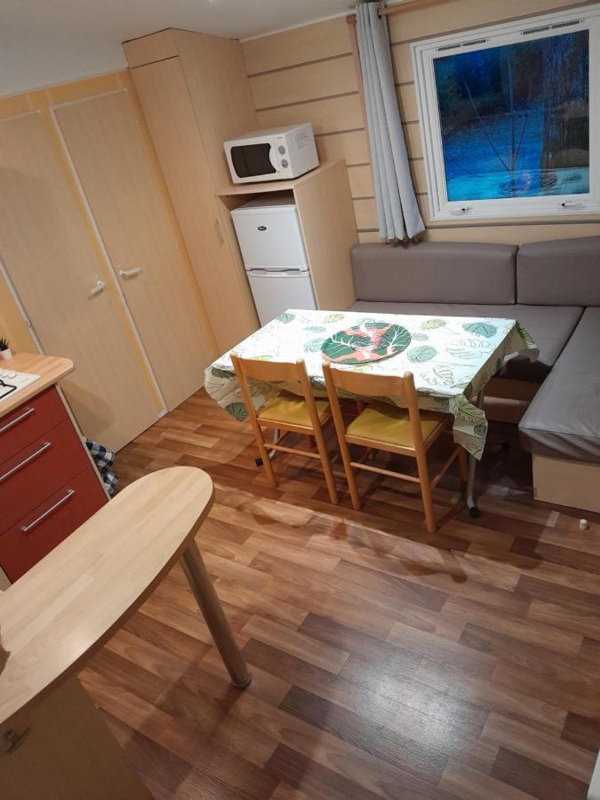 Location Mobil-Home Le Parc Des Roches Saint-Chéron Eksteriør bilde