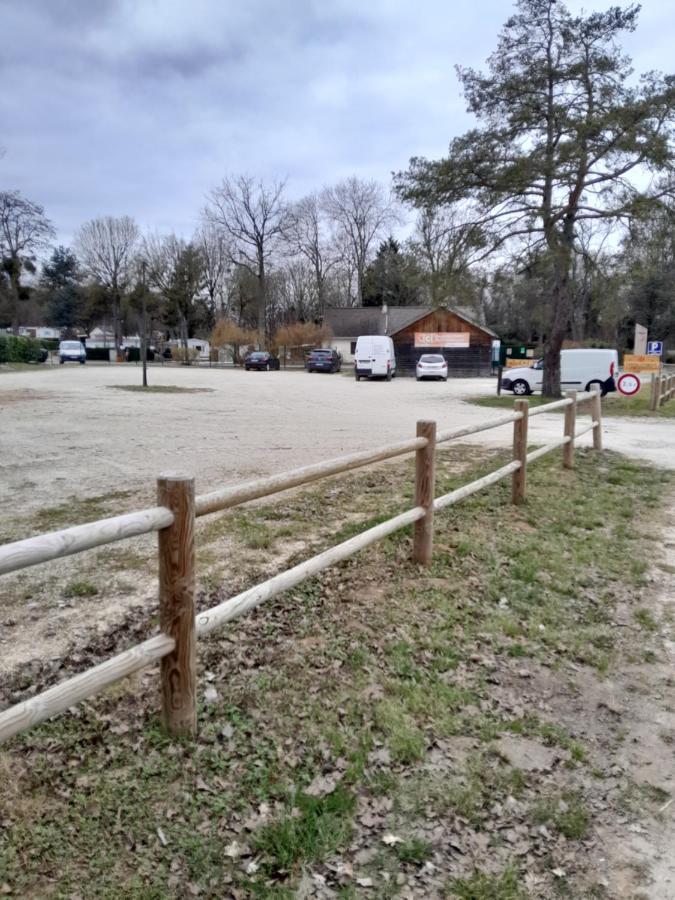 Location Mobil-Home Le Parc Des Roches Saint-Chéron Eksteriør bilde